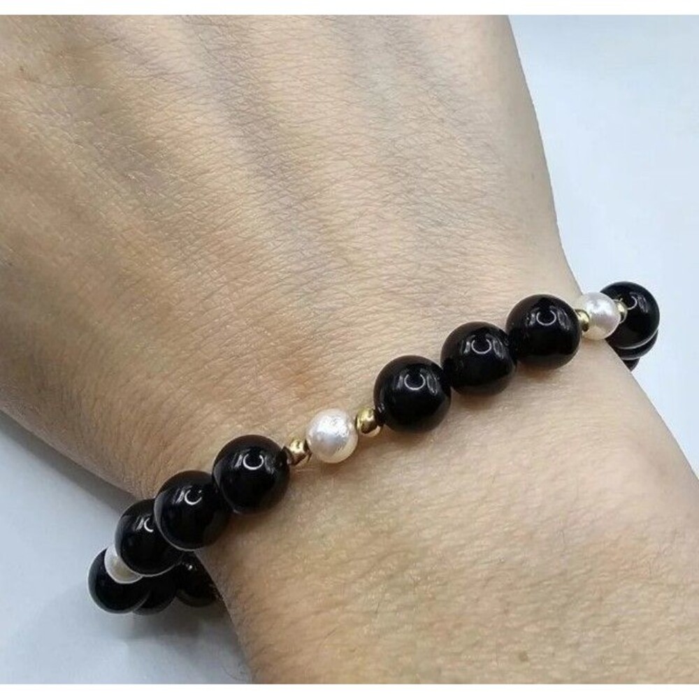 14K Gold, Onyx, & Pearls 7 Inch Beaded Bracelet stamped